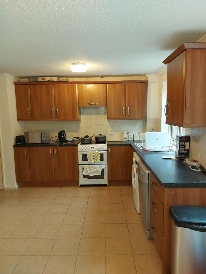 Spacious And Serene Stay Near Milton Keynes Centre Willen Esterno foto