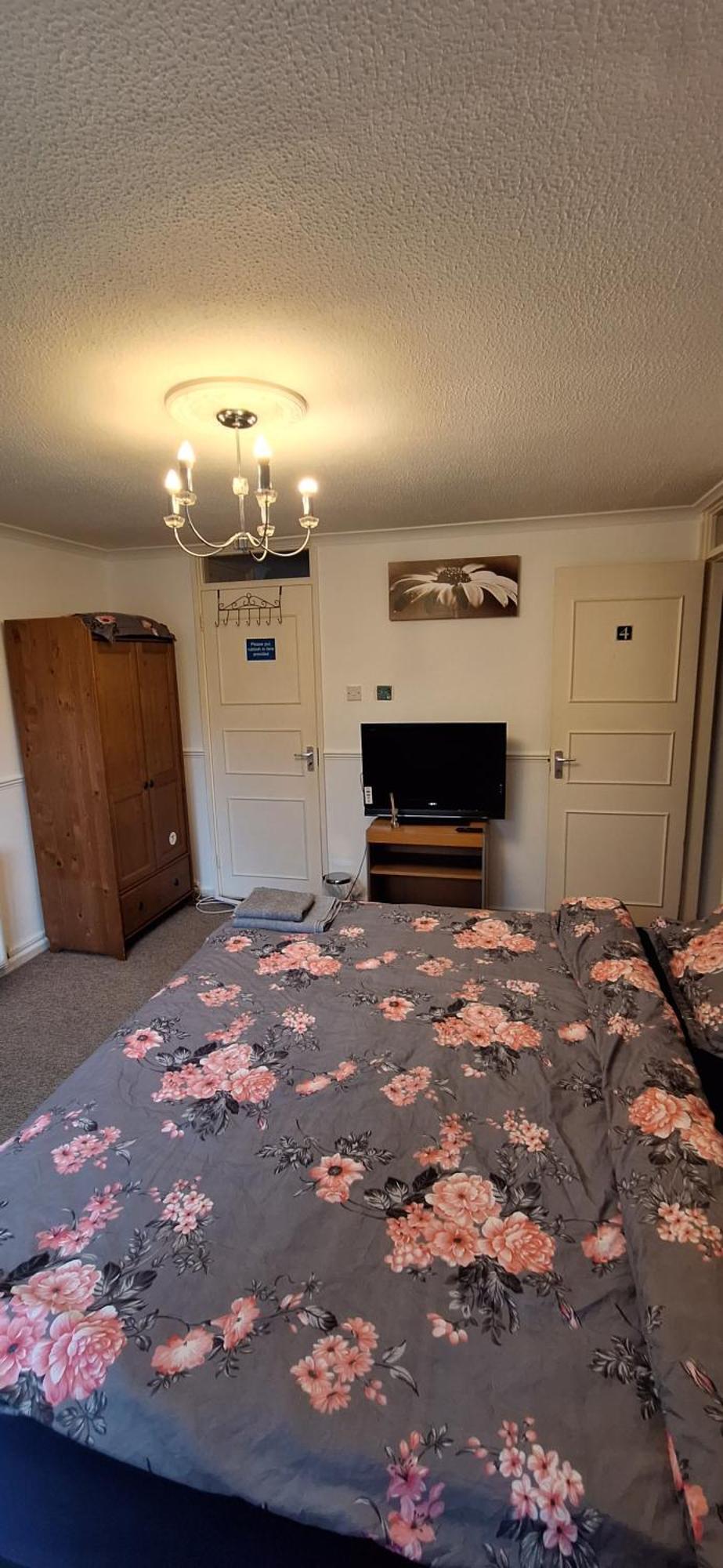 Spacious And Serene Stay Near Milton Keynes Centre Willen Camera foto